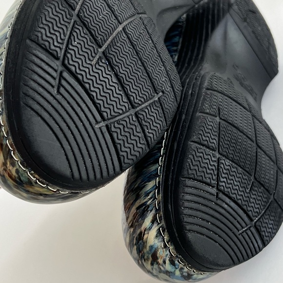 Dansko Women's Size US 8.5 - 9 EU 39 LT Pro Blue Waves Clogs Professional Shoes - Picture 13 of 16